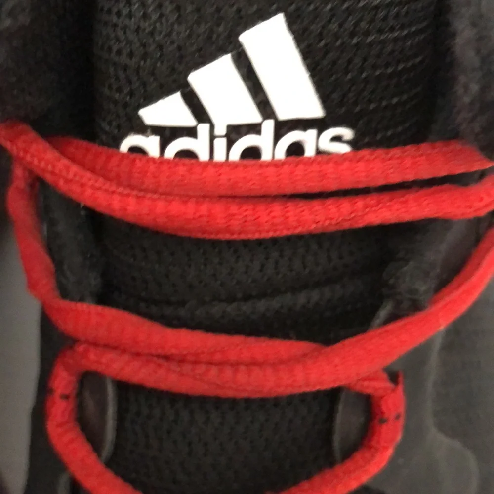 ADIDAS RED BLACK BASKETBALL SNEAKERS MENS SIZE 8